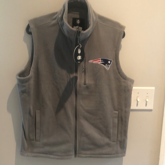 NWT!!!  NFL Patriots gray fleece vest! Size Large. - Picture 1 of 9